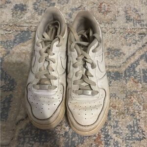 Nike Kids Sneakers in White and Tan